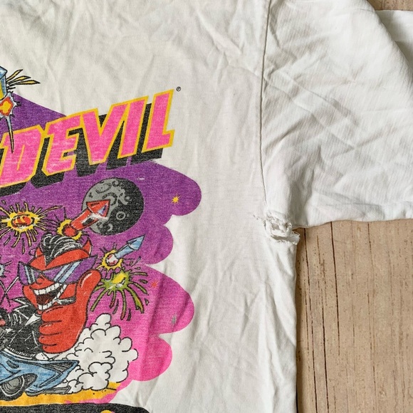 Vintage red devil fireworks shirt sleeve tee size small - Picture 14 of 15